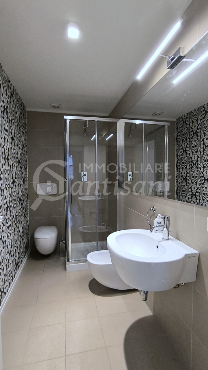 Appartamento in affitto via Fabbroni.