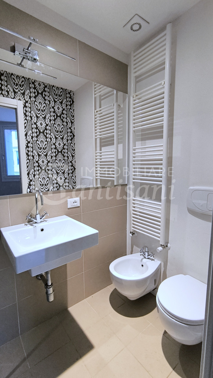 Appartamento in affitto via Fabbroni.