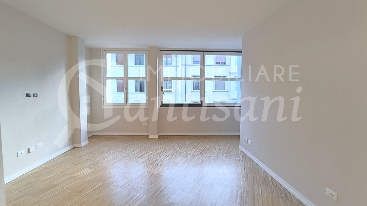 Appartamento in affitto via Fabbroni.