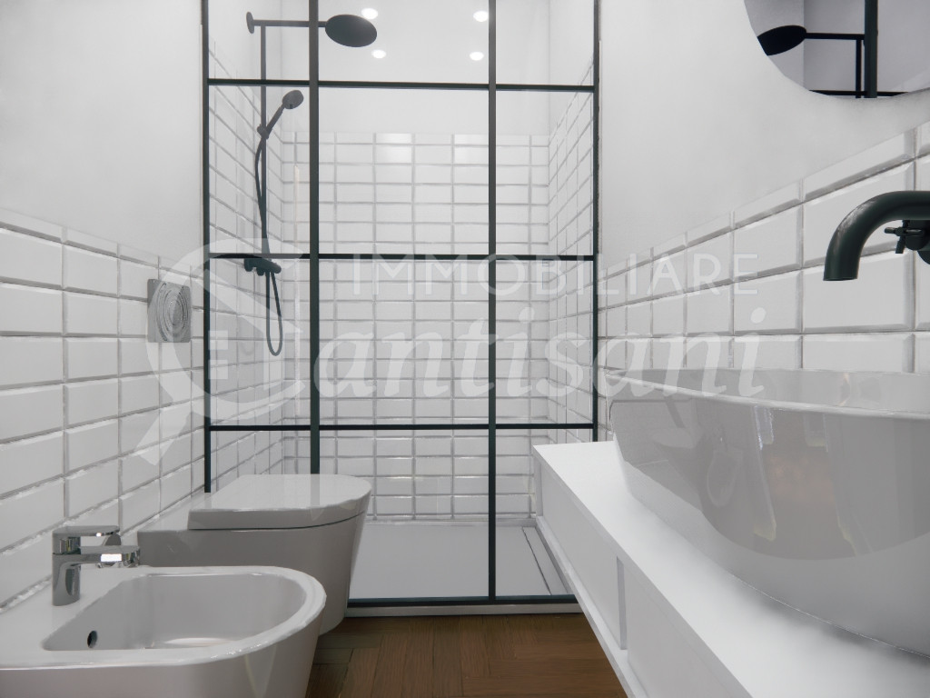 Trilocale con Giardino e Box Auto in Vendita a Firenze - Coverciano