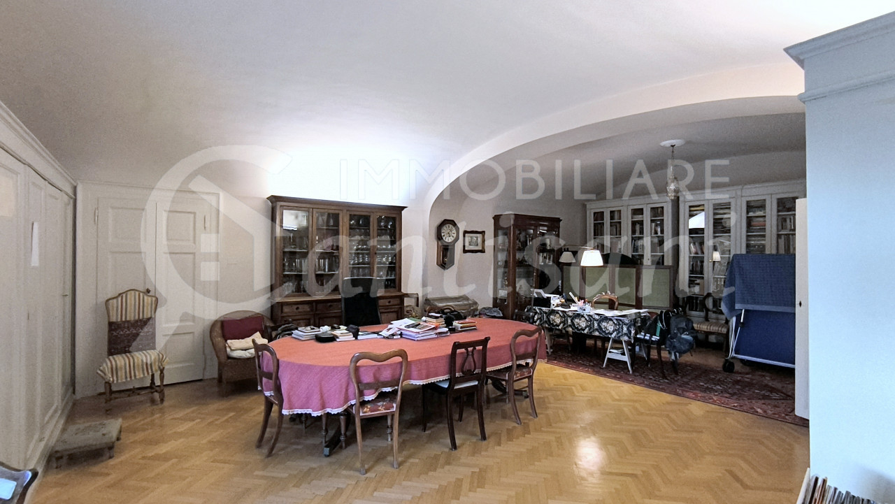 Stanza con bagno privato in affitto Lungarno Vespucci Firenze